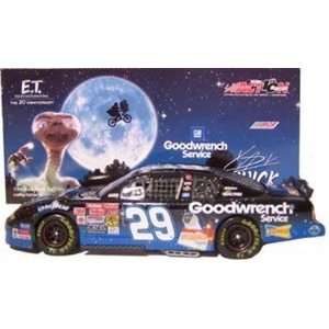  124 scale DIECAST STOCK CAR KEVIN HARVICK GM GOODWRENCH 