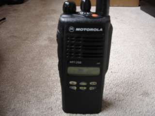 MOTOROLA HT1250 VHF AAH25KDF9AA5AN RADIO HT 1250 128 CH  