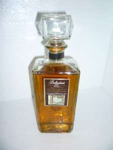 BALLANTINES SCOTCH WHISKEY 12 YEARS RARE OLD DECANTER  