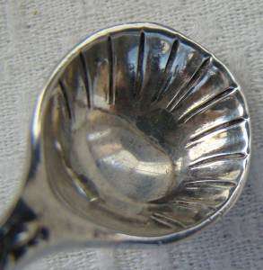 ANTIQUE STERLING SILVER OPEN SALT CELLAR/CAVIAR/MUSTARD SPOON bowl 
