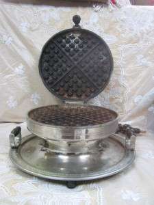 VINTAGE LANDERS FRARY CLARK UNIVERSAL WAFFLE IRON  